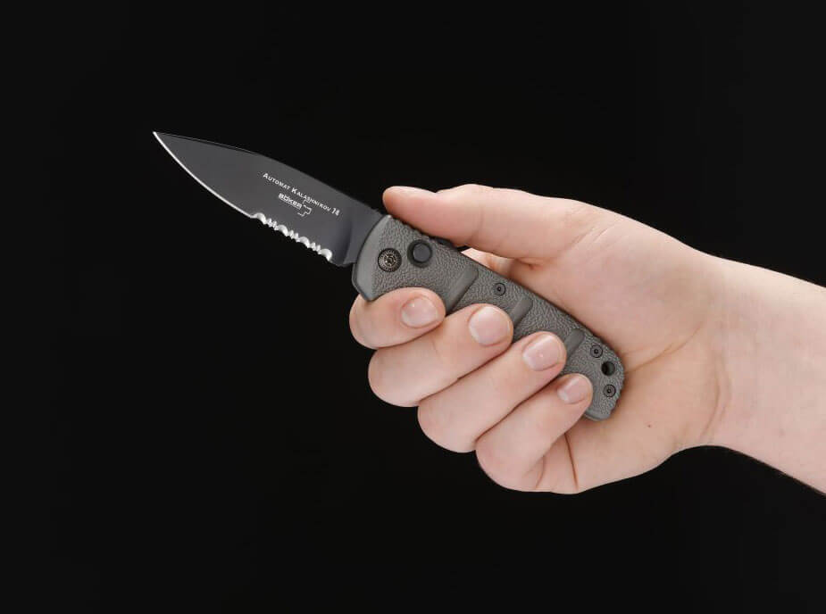 Boker Plus AKS-74 Spearpoint D2 - Couteau Automatique - HyperProtec